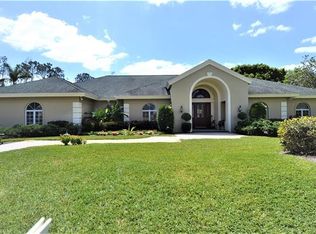4524 Silver Fox Dr, Naples, FL 34119