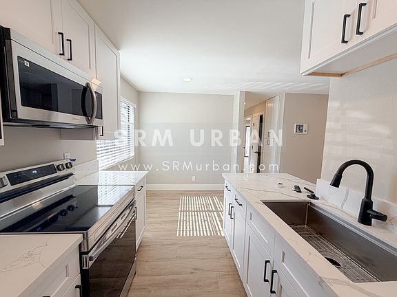 4th image of 4340 Kansas St APT 4