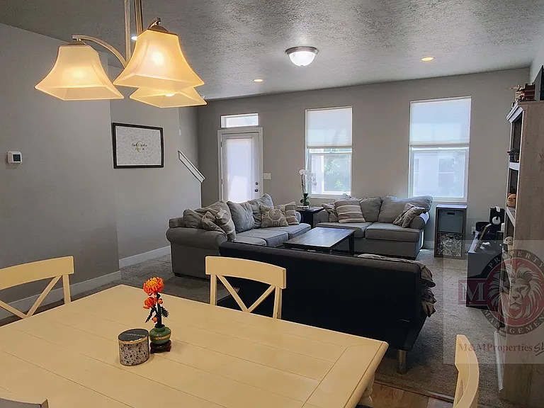 7887 S 5440 W — Photo 14