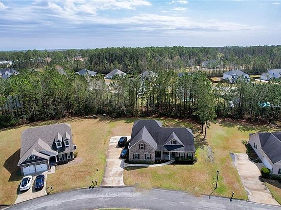 2nd image of 62 Wellington Cir