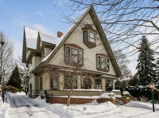 211 S La Grange Rd, La Grange, IL 60525