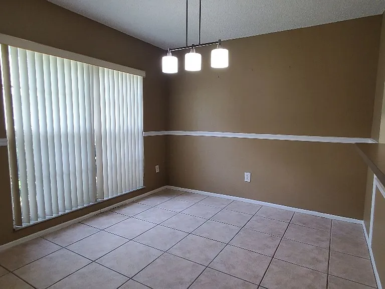 337 Kensington Lake Cir — Photo 7