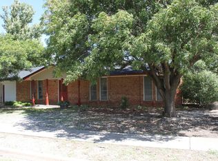 1604 Pecan Ave, Panhandle, TX 79068