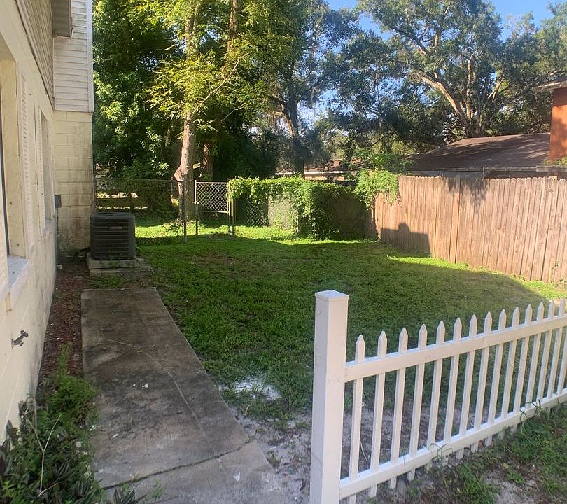 1st image of 2613-2617 Noles Ct