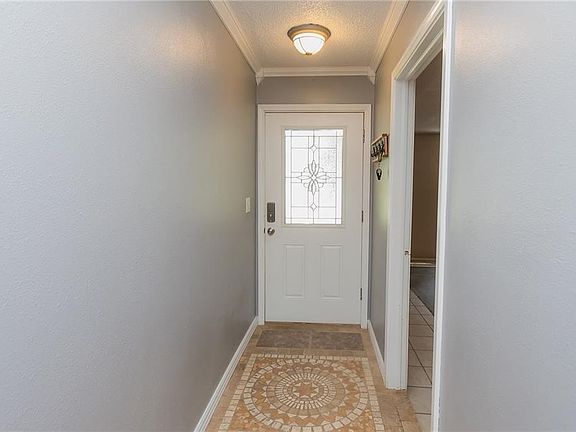 3rd image of 1317 W Rolling Oaks Dr