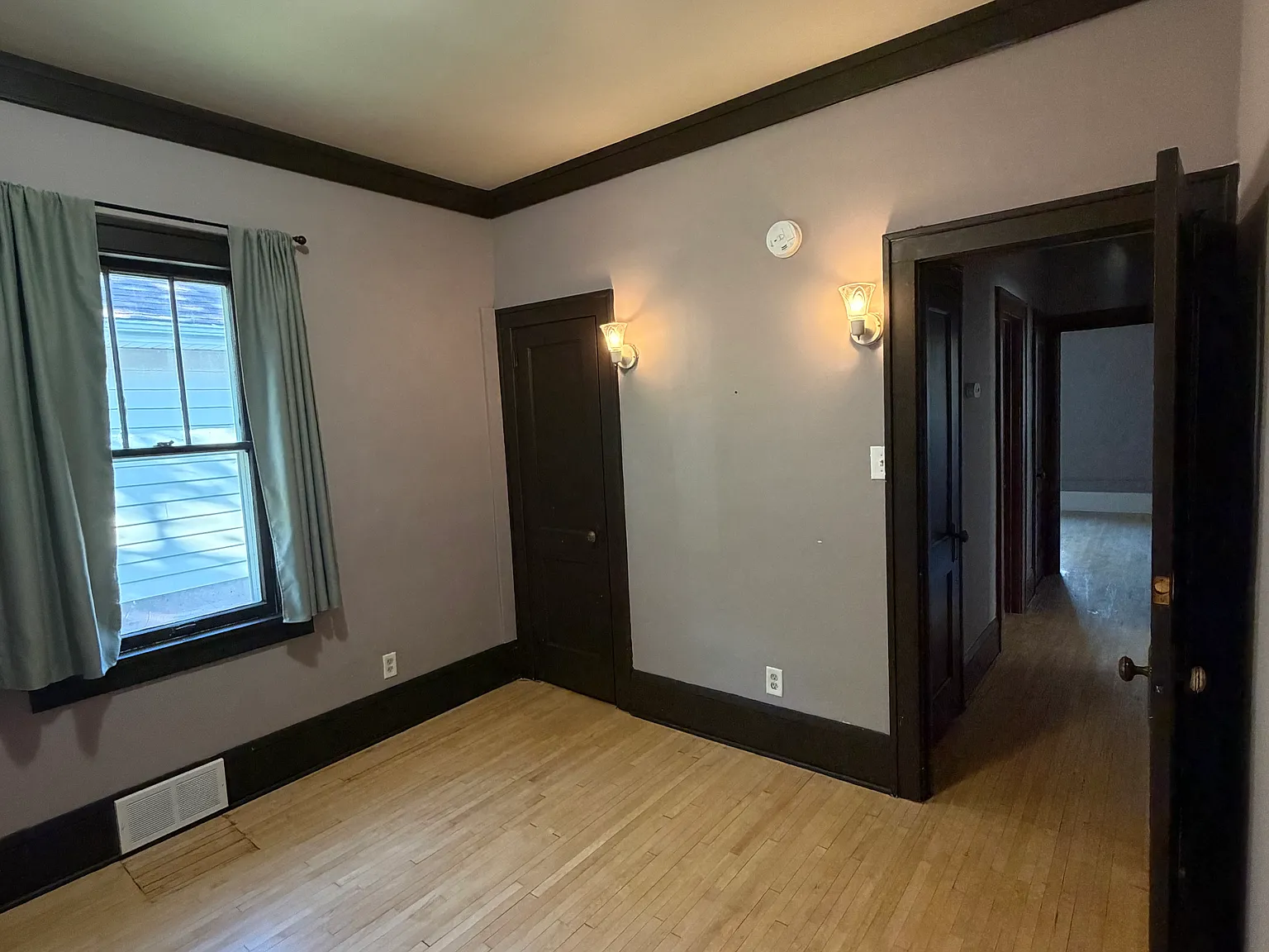 4 bed, 1472 sqft, $2,150 — Photo 4
