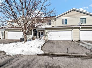 2213 Holly Curv, Hudson, WI 54016