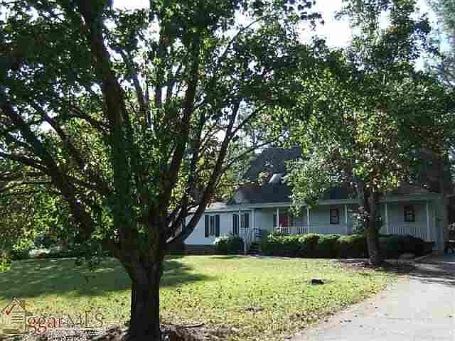 1st image of 7 Nicklaus Dr
