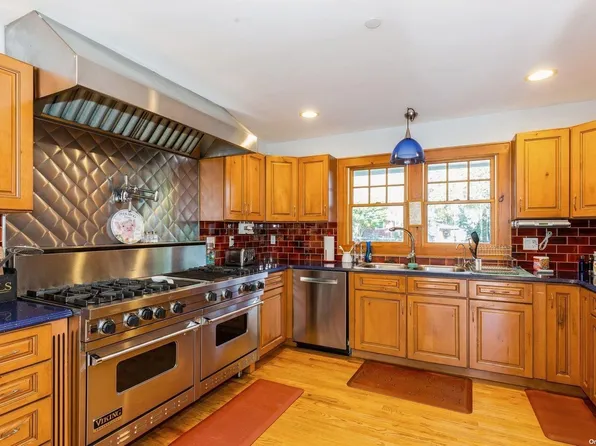 135 Sunset Lane, Greenport, NY 11944