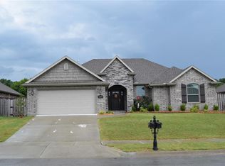 2878 W Featherock Way, Fayetteville, AR 72704