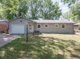 3418 Bel Nor Dr, Saint Joseph, MO 64506