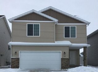 1019 30th Ave W, West Fargo, ND 58078