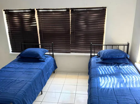 2246 Monroe St #2246, Hollywood, FL 33020