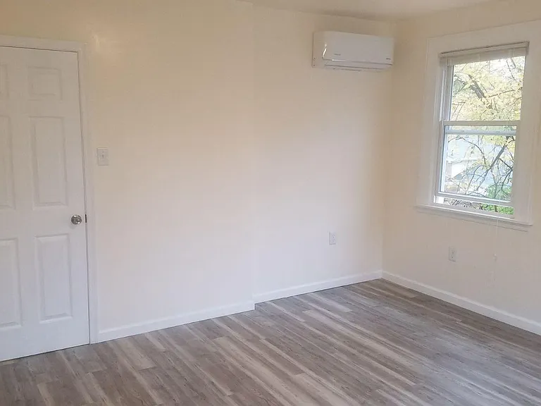 4630 Brooks St NE — Photo 11