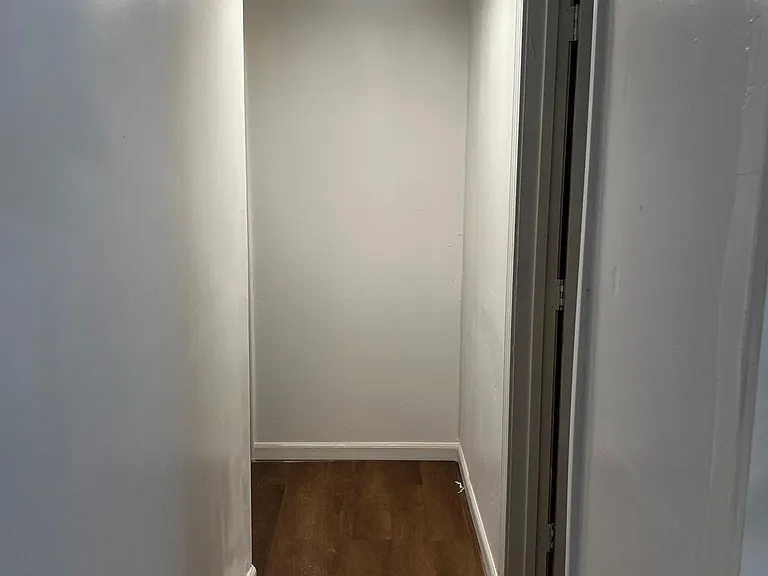 1248 Lewis Ave — Photo 16