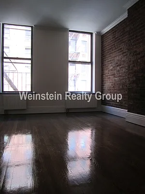 Rented by Weinstein Realty Group | media 22