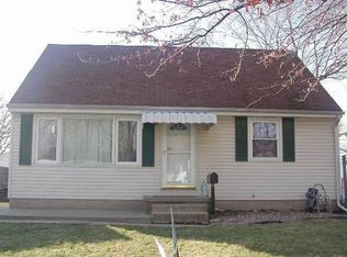 45 Midland Ct, Springfield, IL 62702