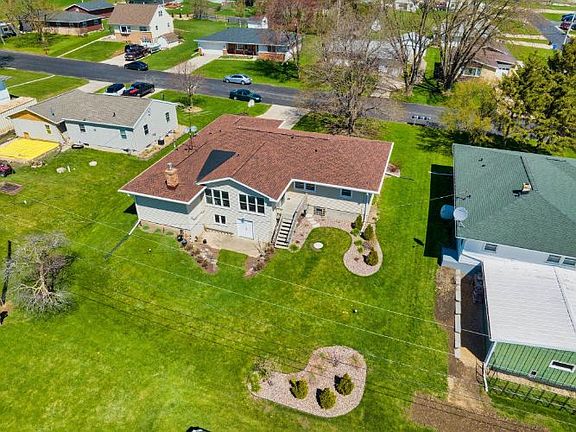 2nd image of 1895 Weber Dr