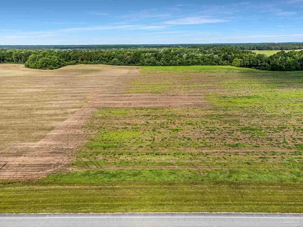 5 & 6 Highway 97, Mc David, FL 32568