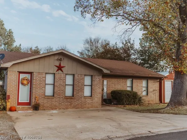 103 Trayce St, Poteau, OK 74953