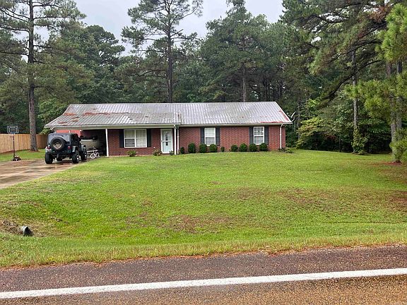2nd image of 904 W Dogwood Dr