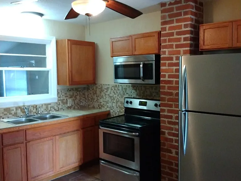 5125 Hancock Rd — Photo 4