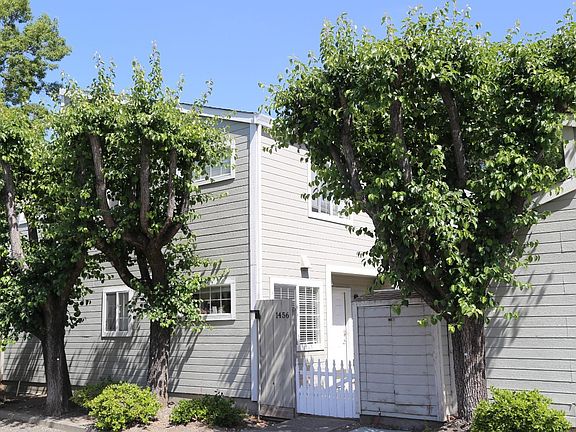 2nd image of 1456 Townview Avenue