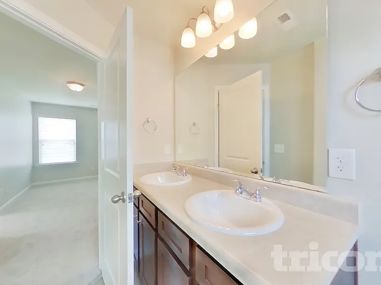 2314 Shady Dr — Photo 12