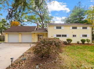 131 Woodland Rd, Piscataway, NJ 08854