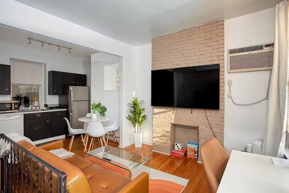 1 bed, 1000 sqft, $2,200 — Photo 1