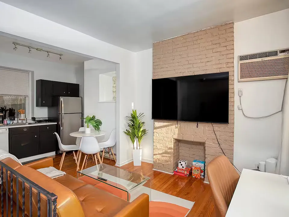 5211 Wilkins Ave #2