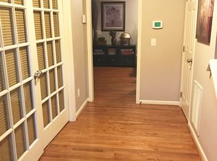 8 Stone Mill Pl, Durham, NC 27712