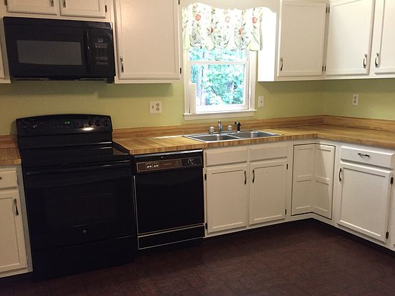 Large eat in Kitchen