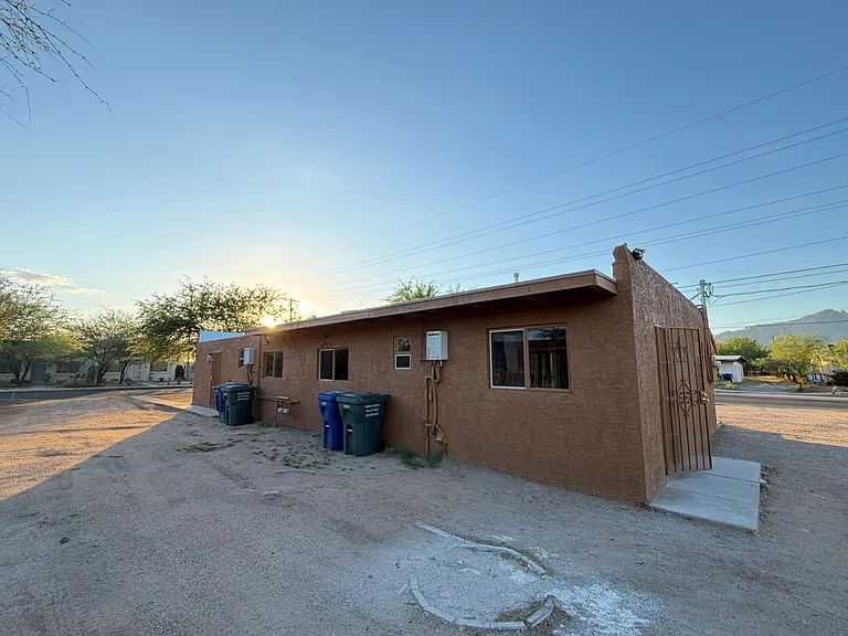 2758 N Montezuma Ave — Photo 14