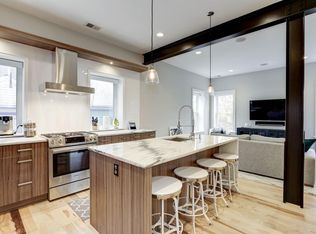 1322 Monroe St NW, Washington, DC 20010