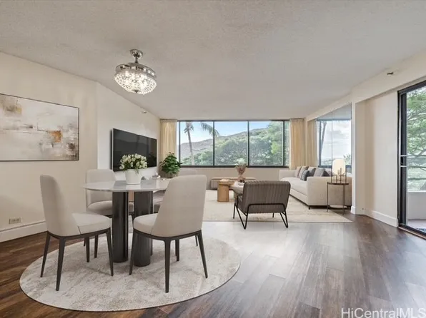 555 Hahaione St APT 5E, Honolulu, HI 96825