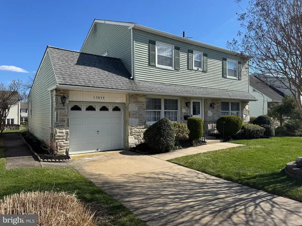 13039 Richwood Rd, Philadelphia, PA 19116