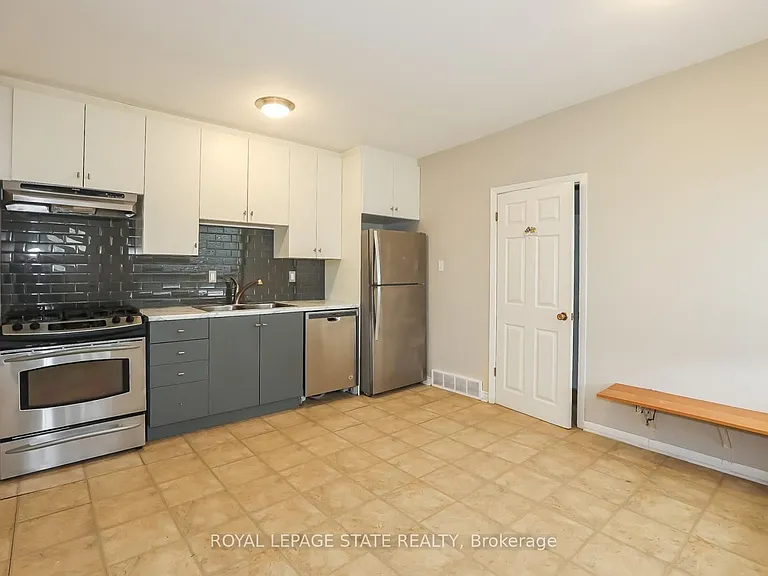 405 Bartlett Ave #B — Photo 5