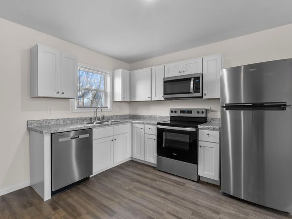 225 Iylas Ln #103