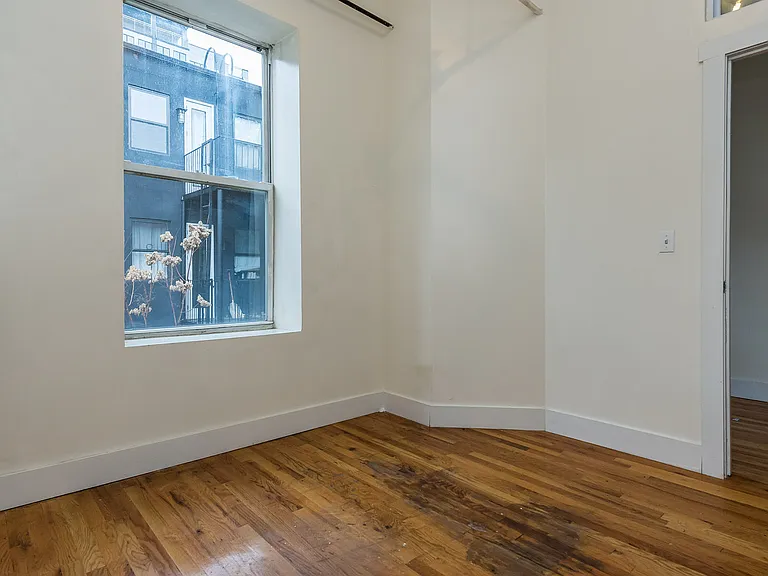 175 Stockholm St #212 — Photo 7