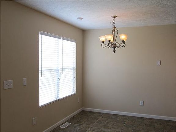 5th image of 1655 Antebellum Dr