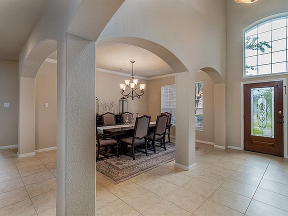 3rd image of 9414 Cheslyn Ct