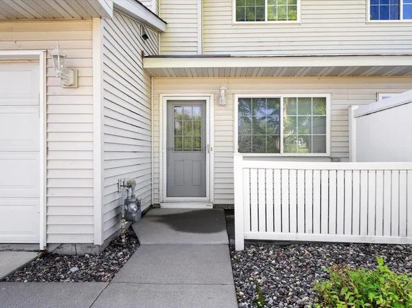 2645 Yellowstone Dr #3, Hastings, MN 55033