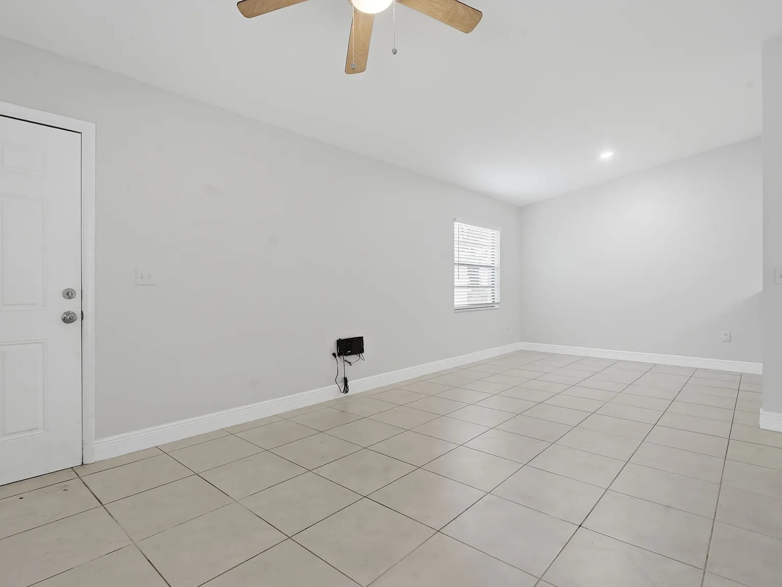 2 bed, 1014 sqft, $1,500 — Photo 3