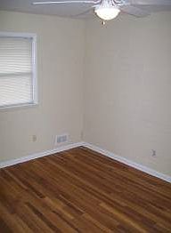 3rd image of 5801 N Olney St APT 41