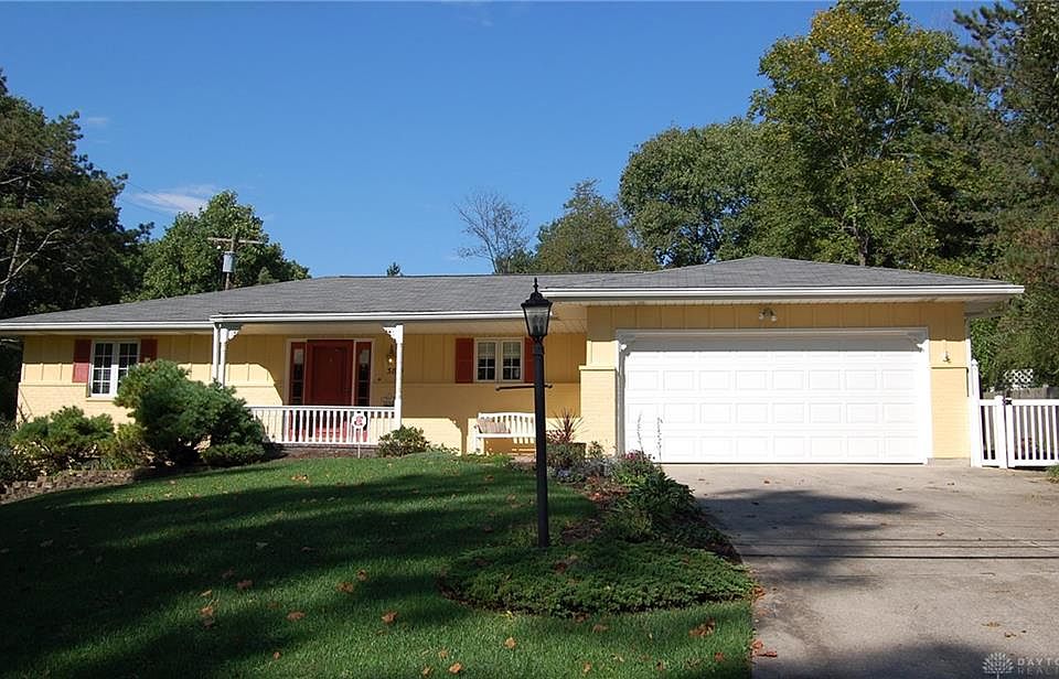 1st image of 3819 Fisher Ave