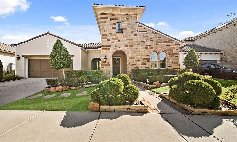 1st image of 23 Quiet Vista Dr