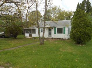 51551 Kenilworth Rd, South Bend, IN 46637