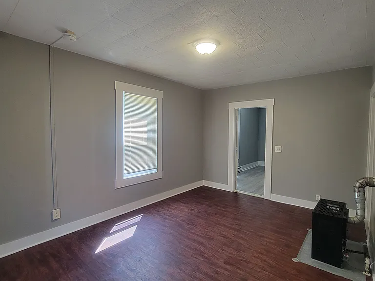162 Rollstone St #1A — Photo 6