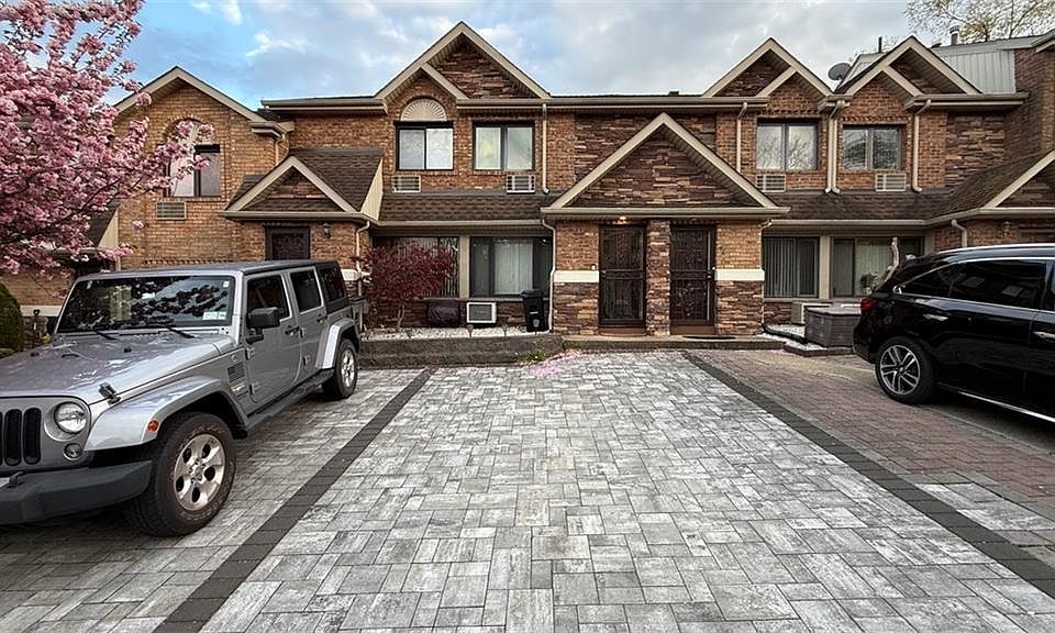1st image of 94 North Dr #1